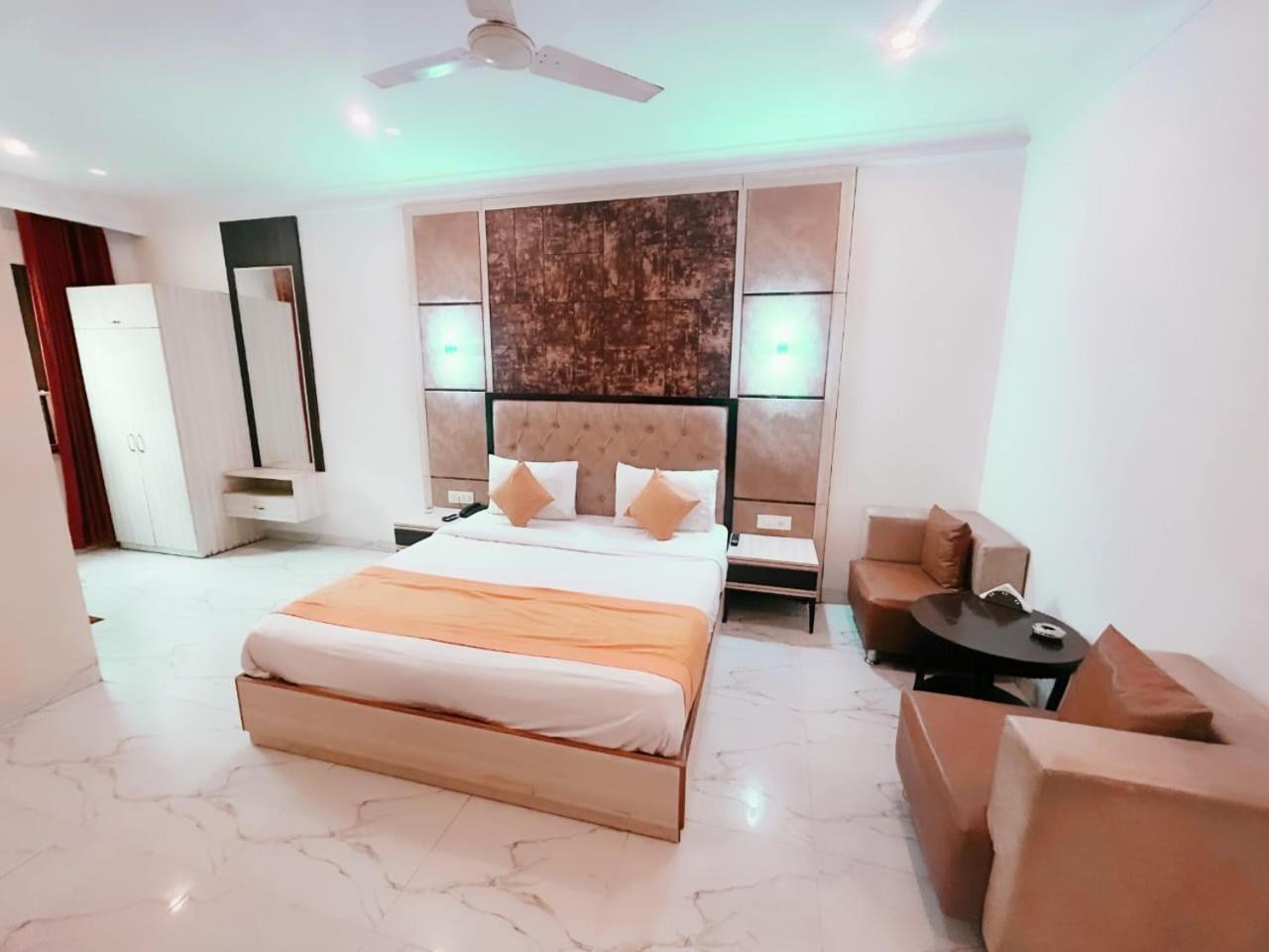 Hotel The Almora By Rs Global Near By Delhi International Airport With - Free Airport Drop Νέο Δελχί Εξωτερικό φωτογραφία