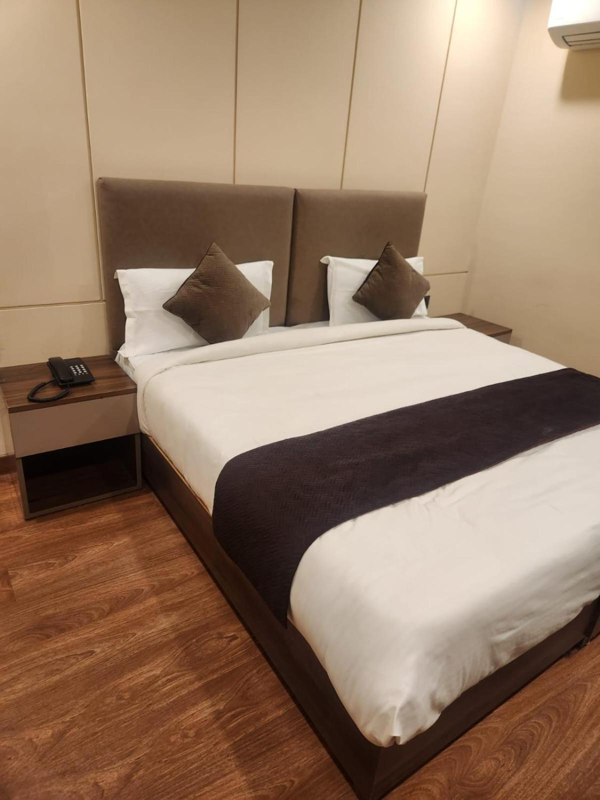 Hotel The Almora By Rs Global Near By Delhi International Airport With - Free Airport Drop Νέο Δελχί Εξωτερικό φωτογραφία