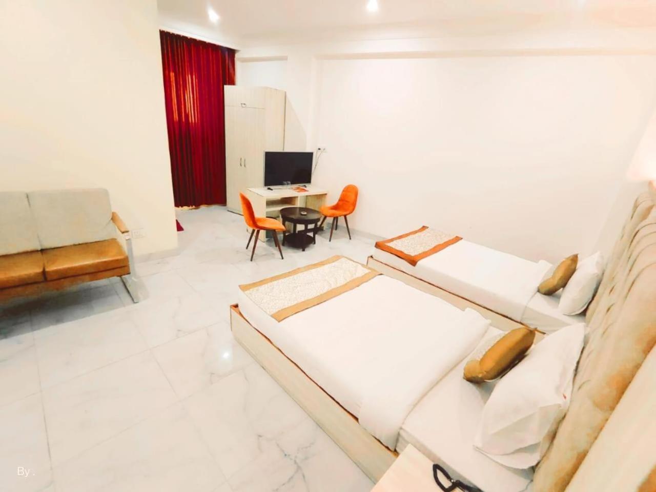 Hotel The Almora By Rs Global Near By Delhi International Airport With - Free Airport Drop Νέο Δελχί Εξωτερικό φωτογραφία