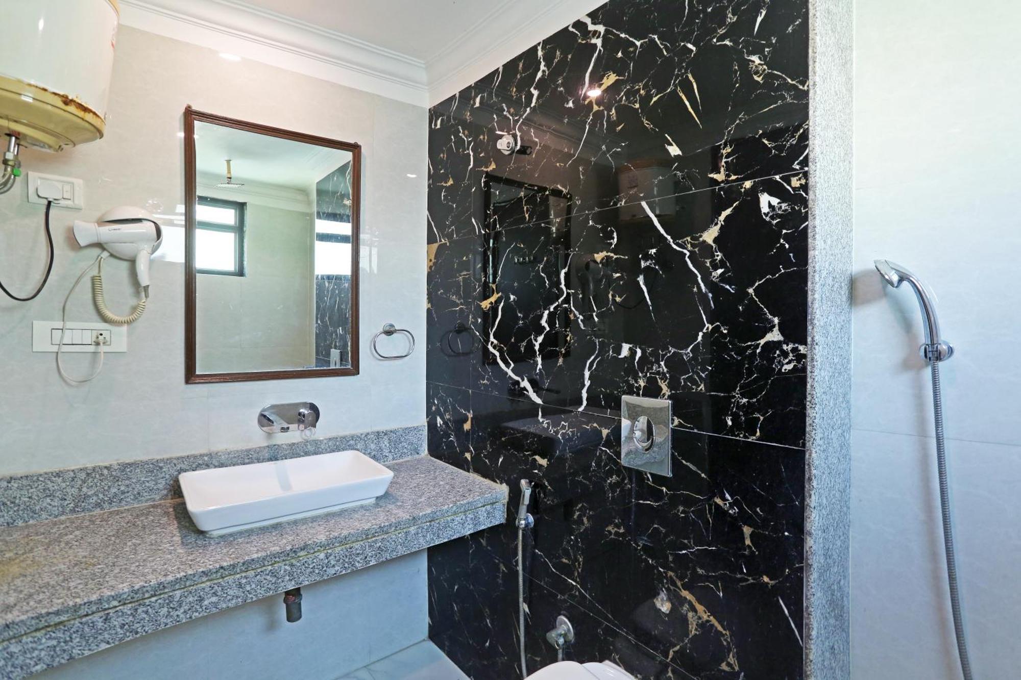Hotel The Almora By Rs Global Near By Delhi International Airport With - Free Airport Drop Νέο Δελχί Εξωτερικό φωτογραφία