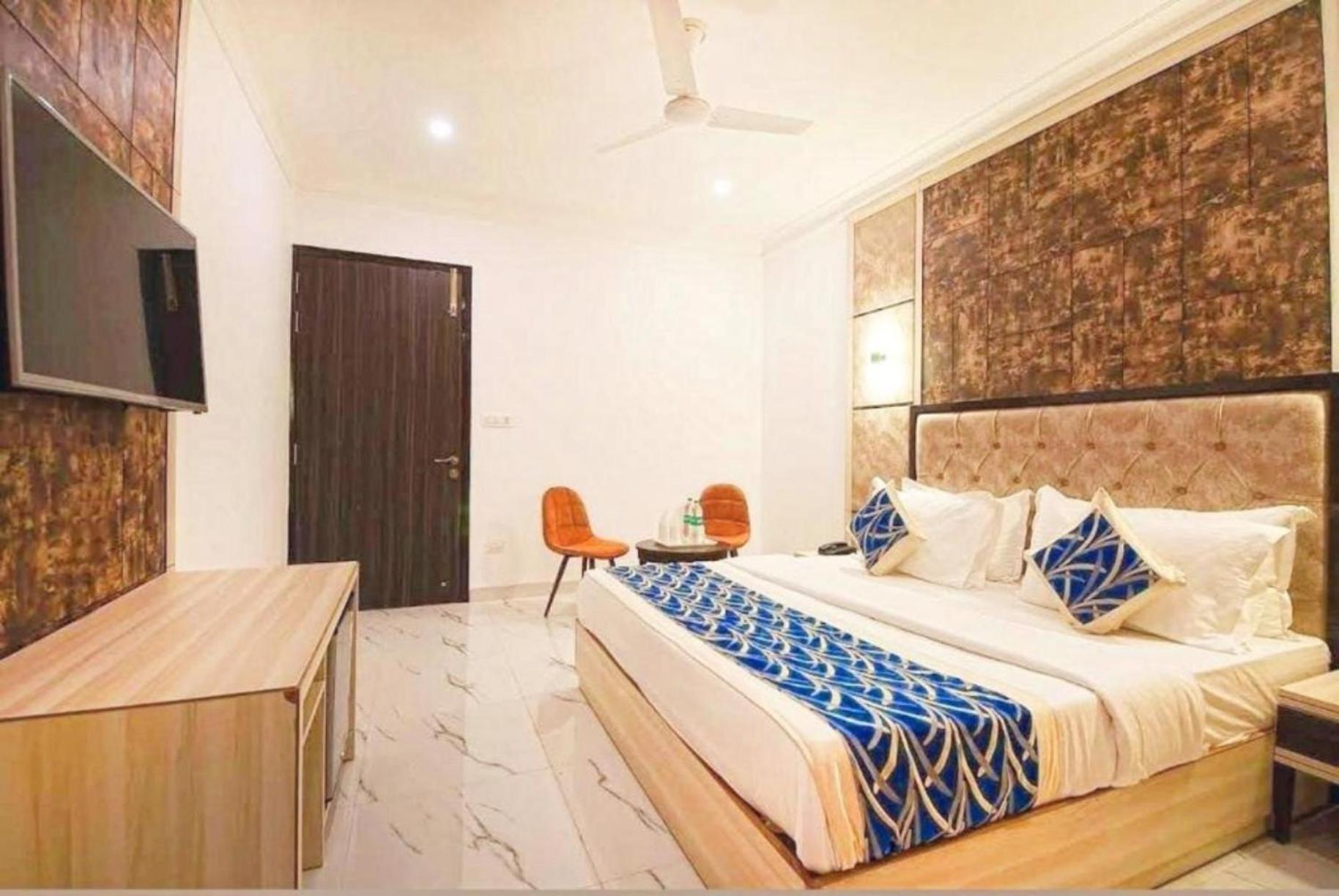 Hotel The Almora By Rs Global Near By Delhi International Airport With - Free Airport Drop Νέο Δελχί Εξωτερικό φωτογραφία